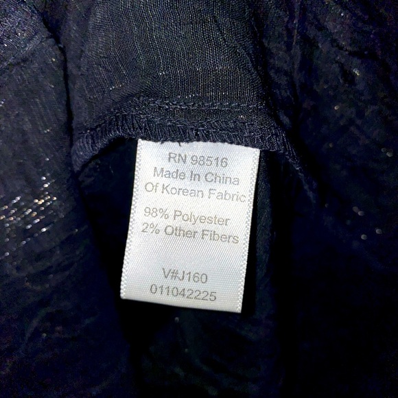 Coldwater Creek Button Down Floral Lightweight Top - Picture 6 of 6